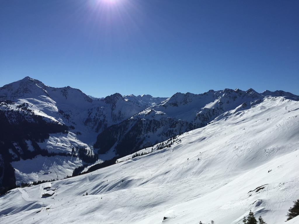 Das Alpbach Juwel Apartment ภายนอก รูปภาพ